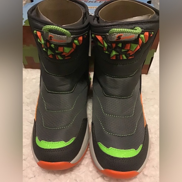 Skechers Minecraft Winter (snow) Boots - Picture 3 of 5